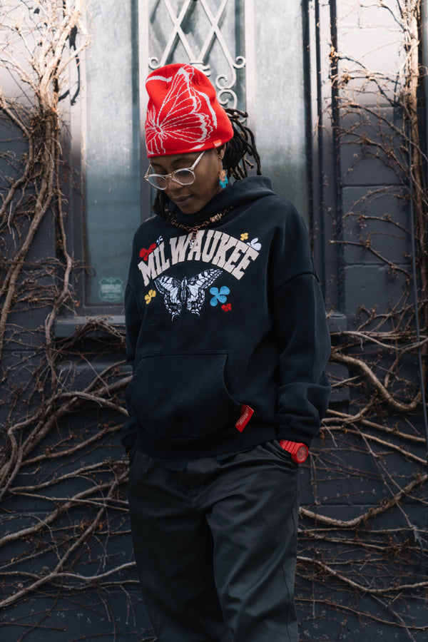 Milwaukee, Black Hoodie