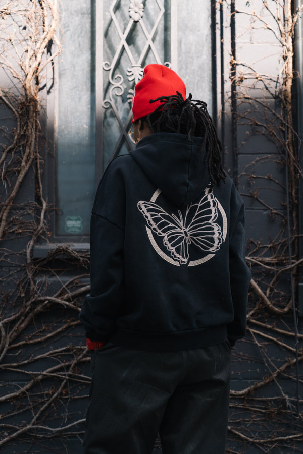 Milwaukee, Black Hoodie