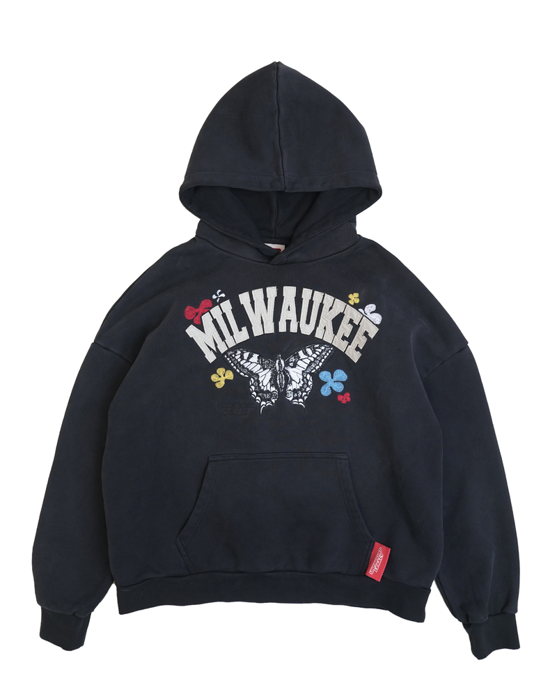 Milwaukee, Black Hoodie